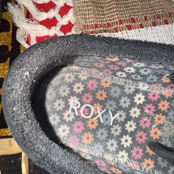 Women’s slip on Roxy sneakers - Picture 5 of 6